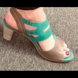 Stunning Fidji Leather Stacked Heeled Shoes